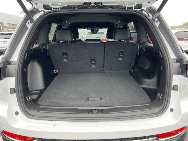 new 2025 Jeep Grand Cherokee car, priced at $47,895