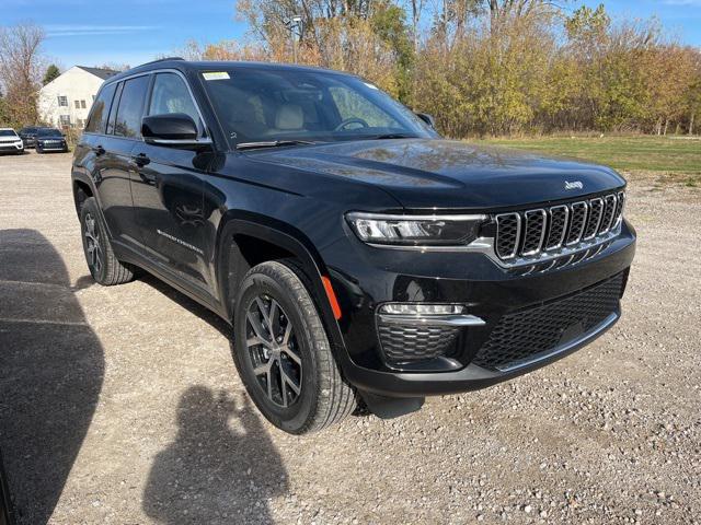 new 2025 Jeep Grand Cherokee car, priced at $47,495