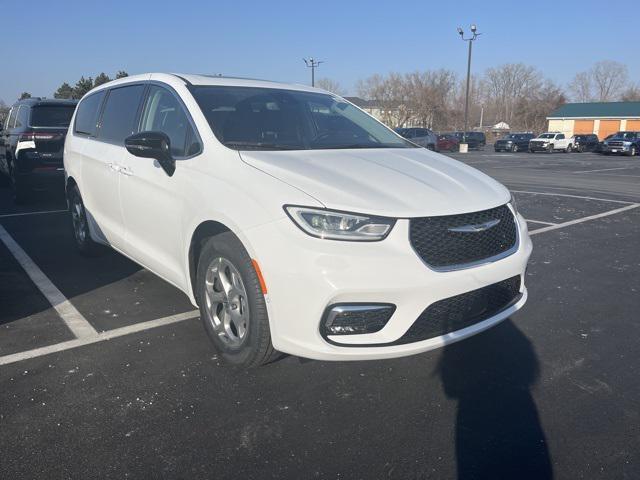 new 2024 Chrysler Pacifica car, priced at $52,810