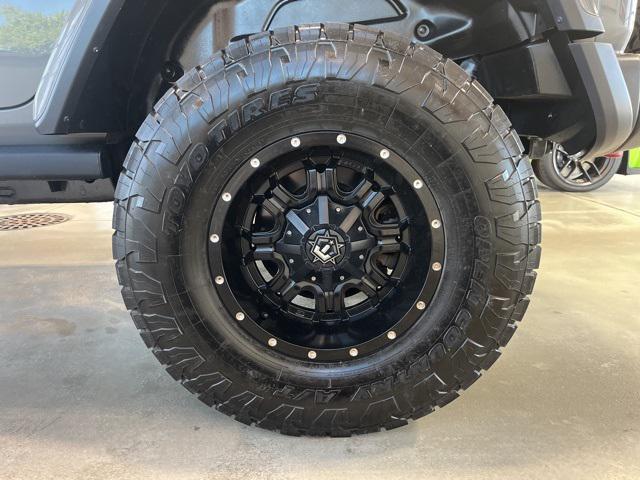 used 2018 Jeep Wrangler Unlimited car, priced at $25,294