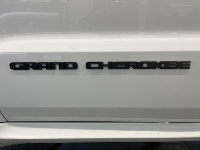 used 2021 Jeep Grand Cherokee car, priced at $33,188