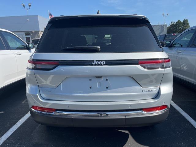 new 2025 Jeep Grand Cherokee car, priced at $44,170