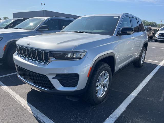 new 2025 Jeep Grand Cherokee car, priced at $44,170