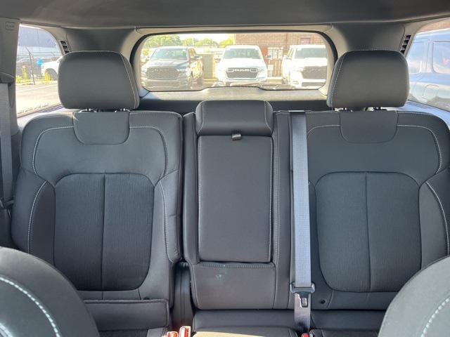 new 2025 Jeep Grand Cherokee car, priced at $44,170