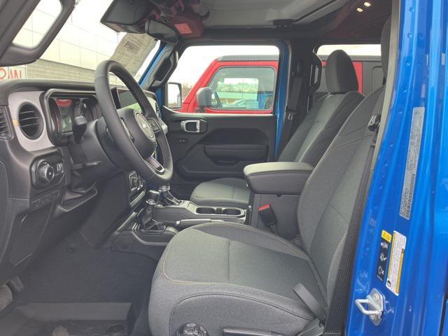 new 2025 Jeep Wrangler car, priced at $52,070