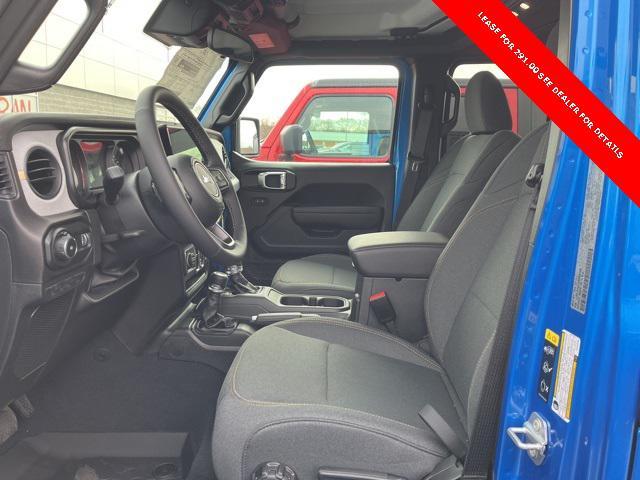 new 2025 Jeep Wrangler car, priced at $52,070