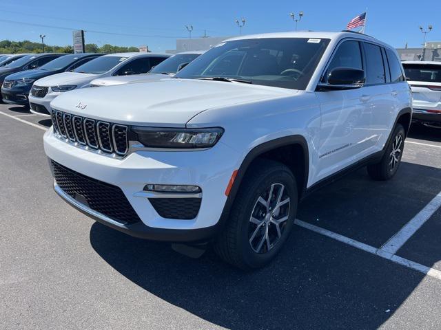 new 2025 Jeep Grand Cherokee car, priced at $46,900
