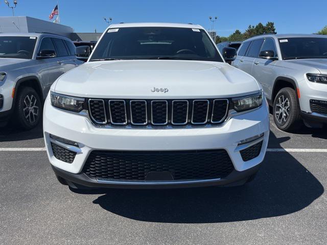 new 2025 Jeep Grand Cherokee car, priced at $46,900