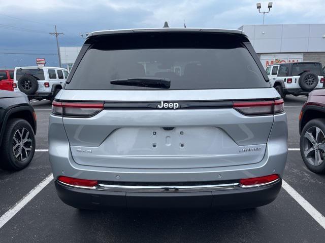 new 2025 Jeep Grand Cherokee car, priced at $47,495