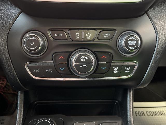 used 2022 Jeep Cherokee car, priced at $27,545
