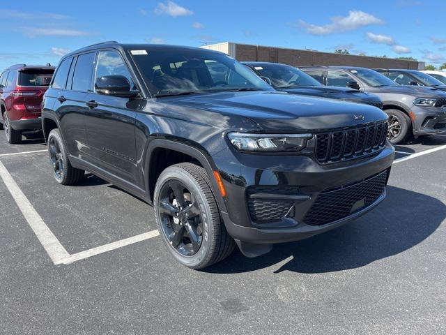 new 2024 Jeep Grand Cherokee car, priced at $49,175