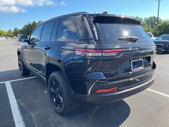 new 2024 Jeep Grand Cherokee car, priced at $49,175