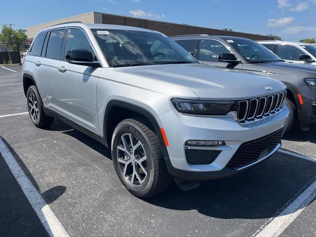 new 2025 Jeep Grand Cherokee car, priced at $48,490