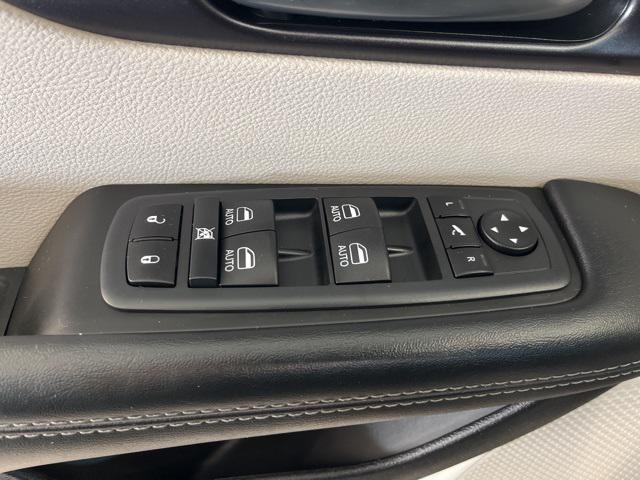used 2020 Chrysler Pacifica car, priced at $24,623