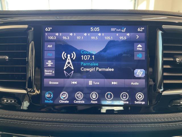 used 2020 Chrysler Pacifica car, priced at $24,623