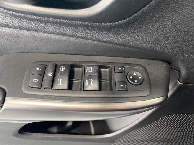 used 2021 Jeep Cherokee car