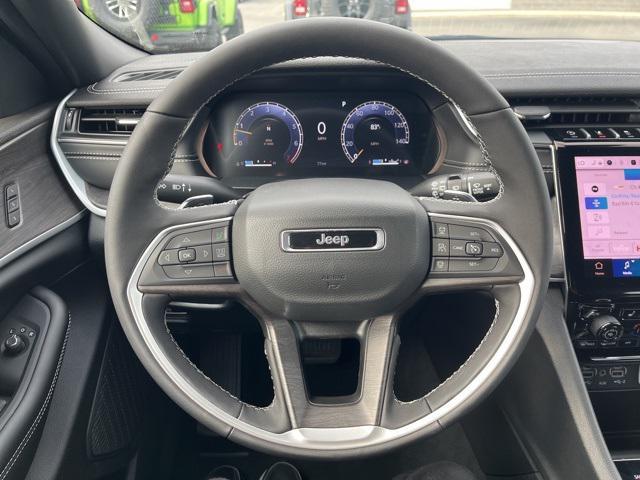 new 2025 Jeep Grand Cherokee car, priced at $47,495