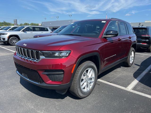 new 2025 Jeep Grand Cherokee car, priced at $44,170