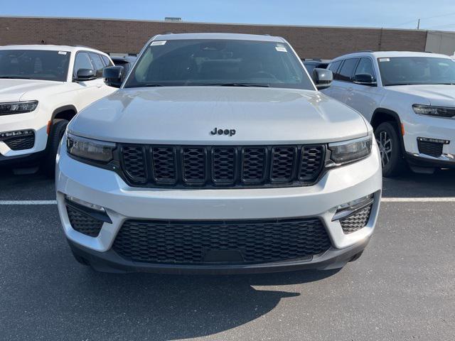 new 2025 Jeep Grand Cherokee car, priced at $51,015
