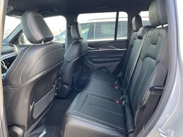 new 2025 Jeep Grand Cherokee car, priced at $51,015