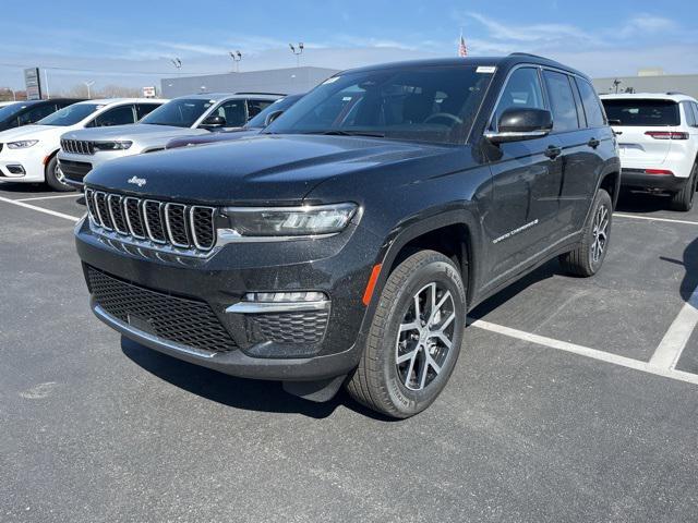 new 2024 Jeep Grand Cherokee car, priced at $50,295