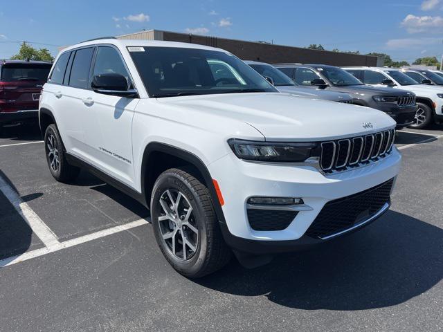 new 2025 Jeep Grand Cherokee car, priced at $46,900