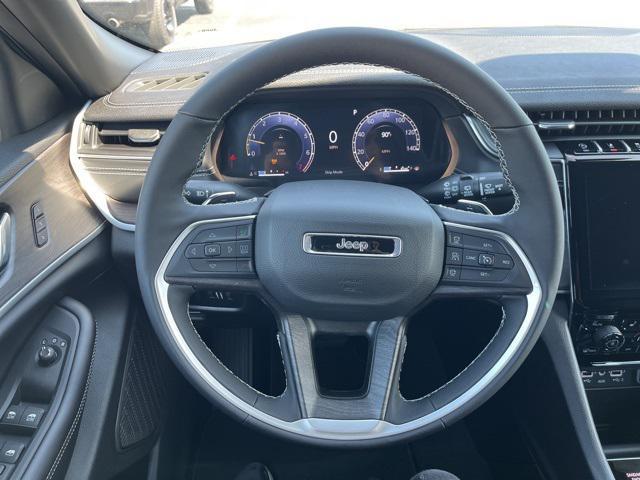 new 2025 Jeep Grand Cherokee car, priced at $46,900