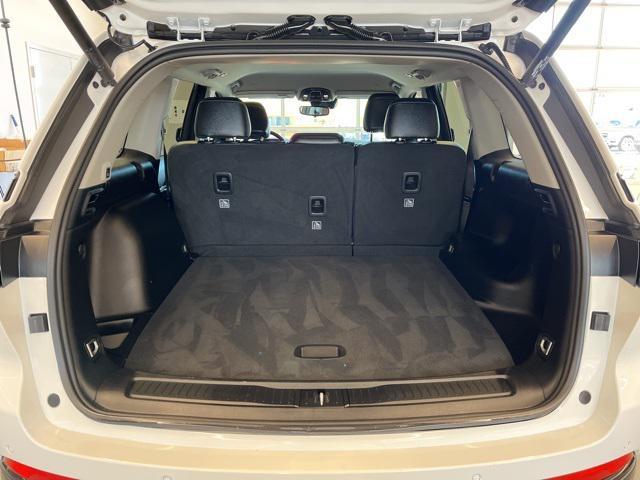 used 2023 Jeep Grand Cherokee car, priced at $34,148