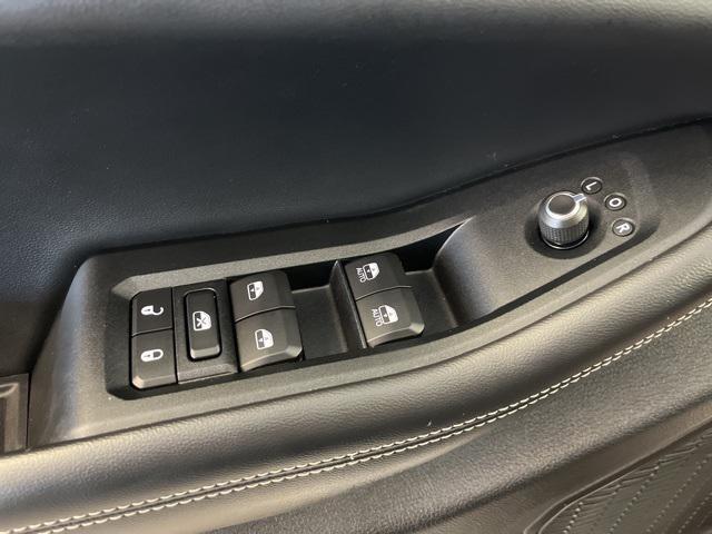 used 2023 Jeep Grand Cherokee car, priced at $34,148