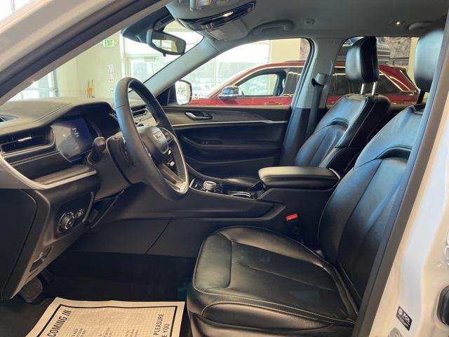 used 2023 Jeep Grand Cherokee car, priced at $34,148