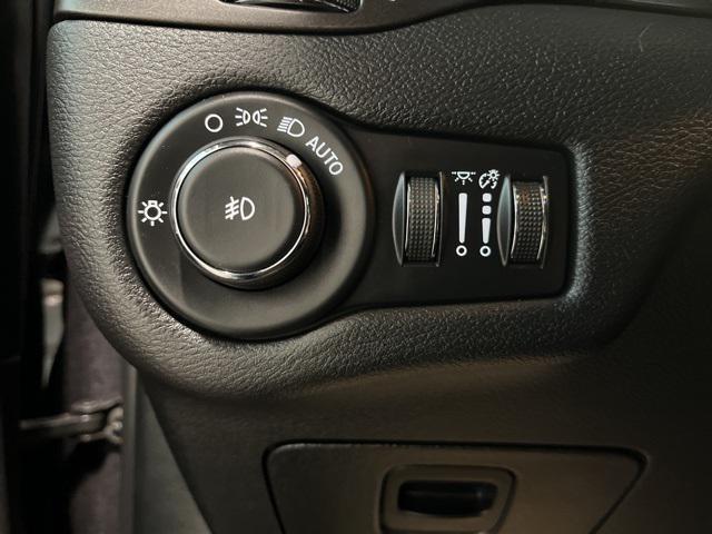 used 2020 Jeep Cherokee car, priced at $20,436