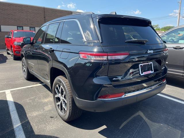 new 2025 Jeep Grand Cherokee car, priced at $47,495