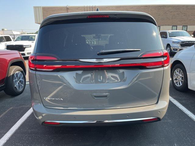 new 2025 Chrysler Pacifica car, priced at $46,220