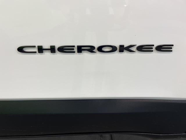 used 2016 Jeep Cherokee car, priced at $8,371