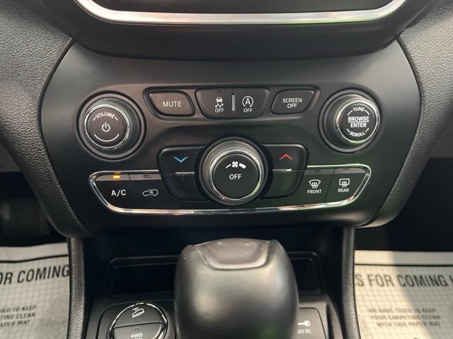 used 2021 Jeep Cherokee car, priced at $24,042