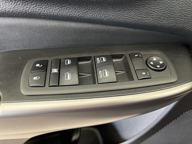 used 2021 Jeep Cherokee car, priced at $24,042