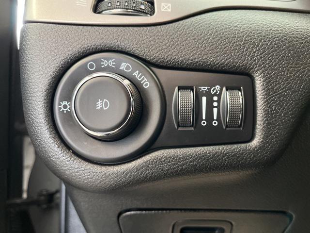 used 2021 Jeep Cherokee car, priced at $24,042