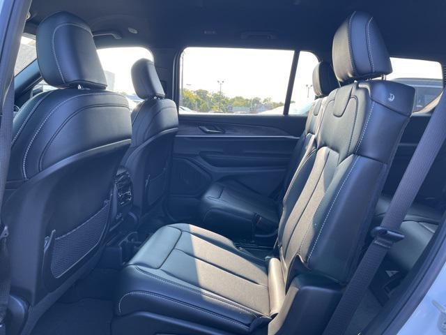 new 2025 Jeep Grand Cherokee L car, priced at $48,900