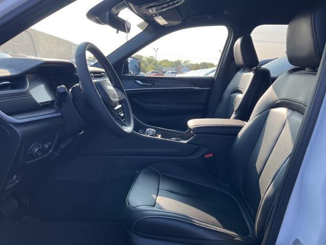 new 2025 Jeep Grand Cherokee L car, priced at $48,900