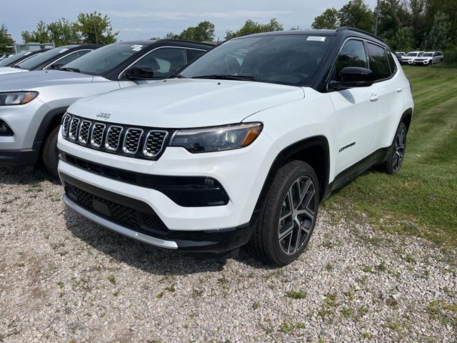 new 2024 Jeep Compass car, priced at $39,015