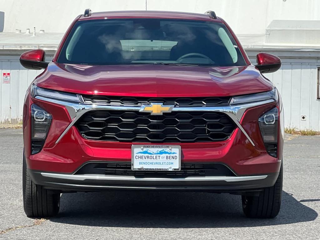new 2025 Chevrolet Trax car, priced at $24,690