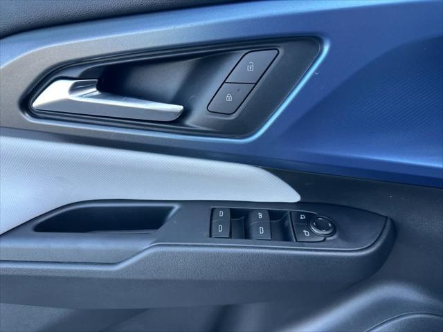 new 2025 Chevrolet Equinox EV car, priced at $46,890
