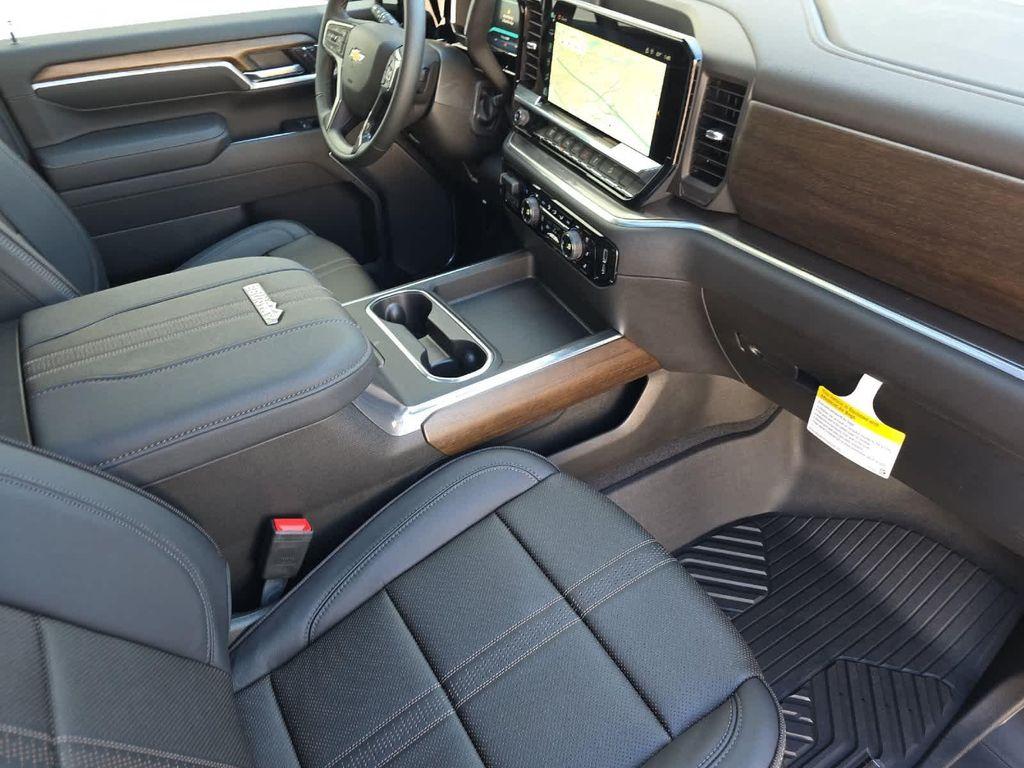 new 2026 Chevrolet Silverado 3500 car, priced at $92,120