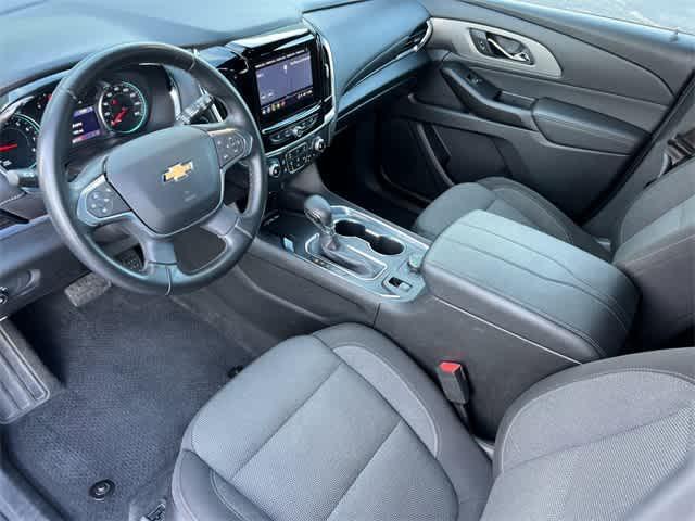 used 2023 Chevrolet Traverse car, priced at $27,990