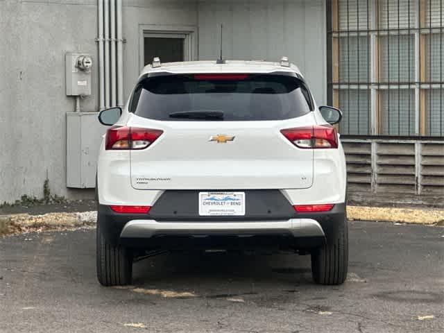 new 2025 Chevrolet TrailBlazer car, priced at $28,835