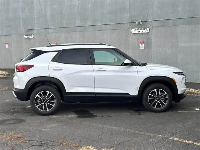 new 2025 Chevrolet TrailBlazer car, priced at $28,835