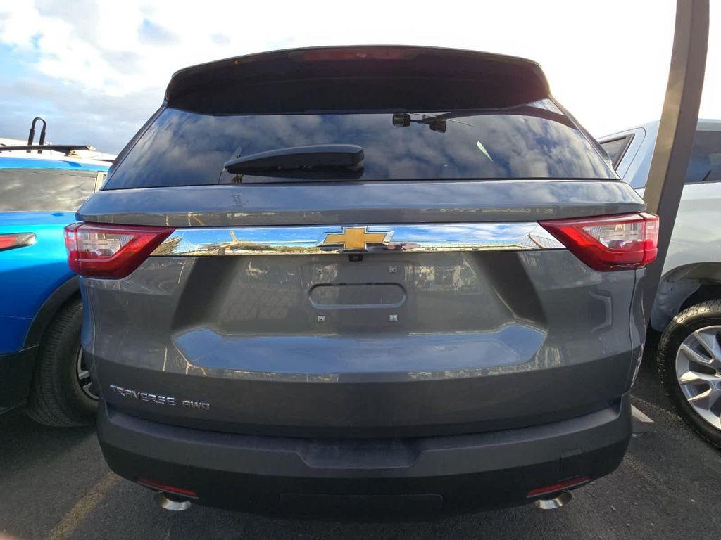 used 2021 Chevrolet Traverse car, priced at $24,990