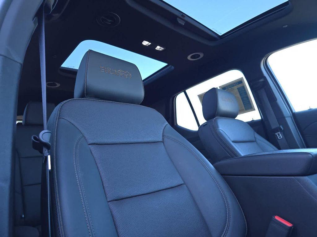 used 2023 Chevrolet Traverse car, priced at $44,992