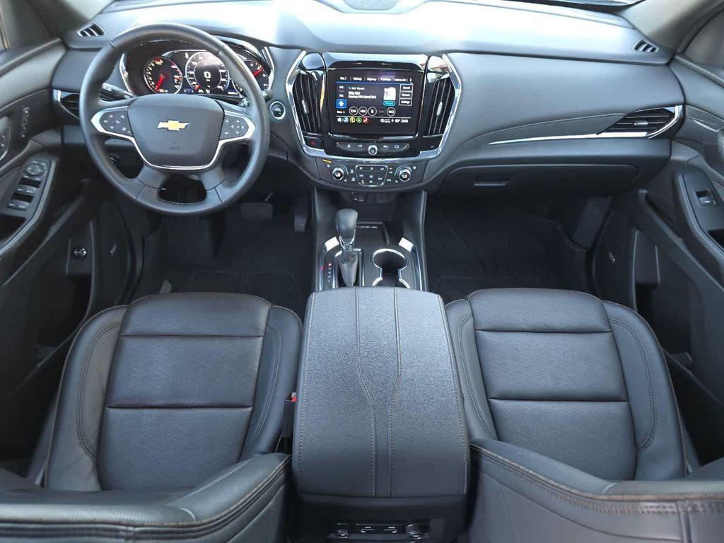 used 2023 Chevrolet Traverse car, priced at $44,992