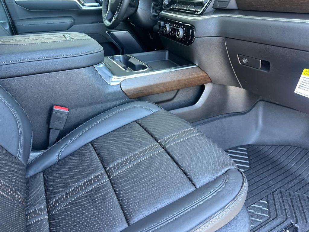 new 2025 Chevrolet Silverado 2500 car, priced at $89,945